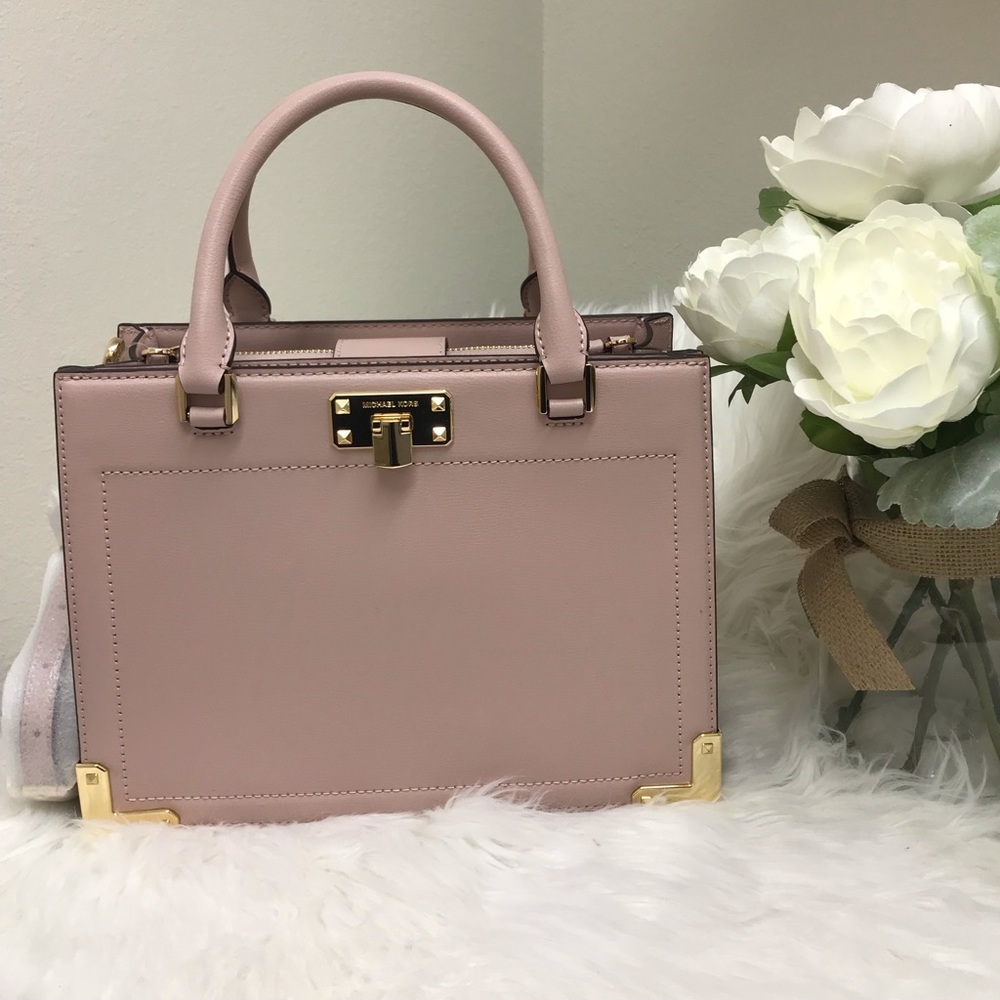 Michael Kors Bag - Picture 4 of 8